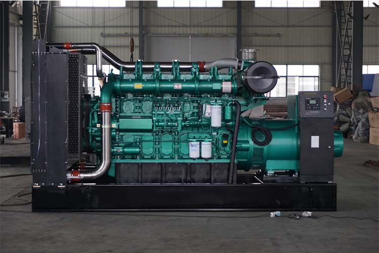 700KW玉柴柴油发电机组-YC6C1070-D31