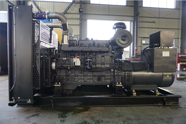300KW申动柴油发电机组-SD13G420D2